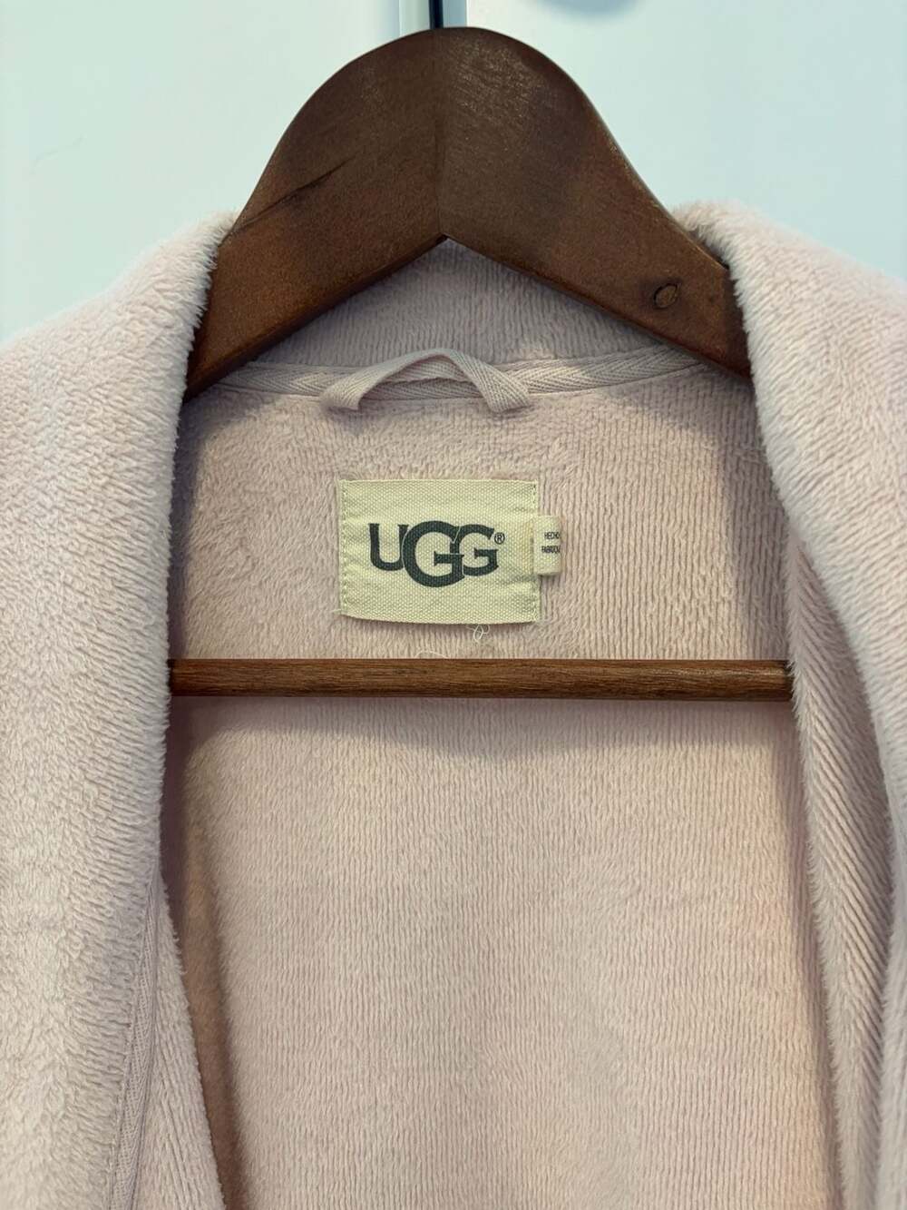 UGG Duffield II Soft Plush Robe in Pink, Size Small